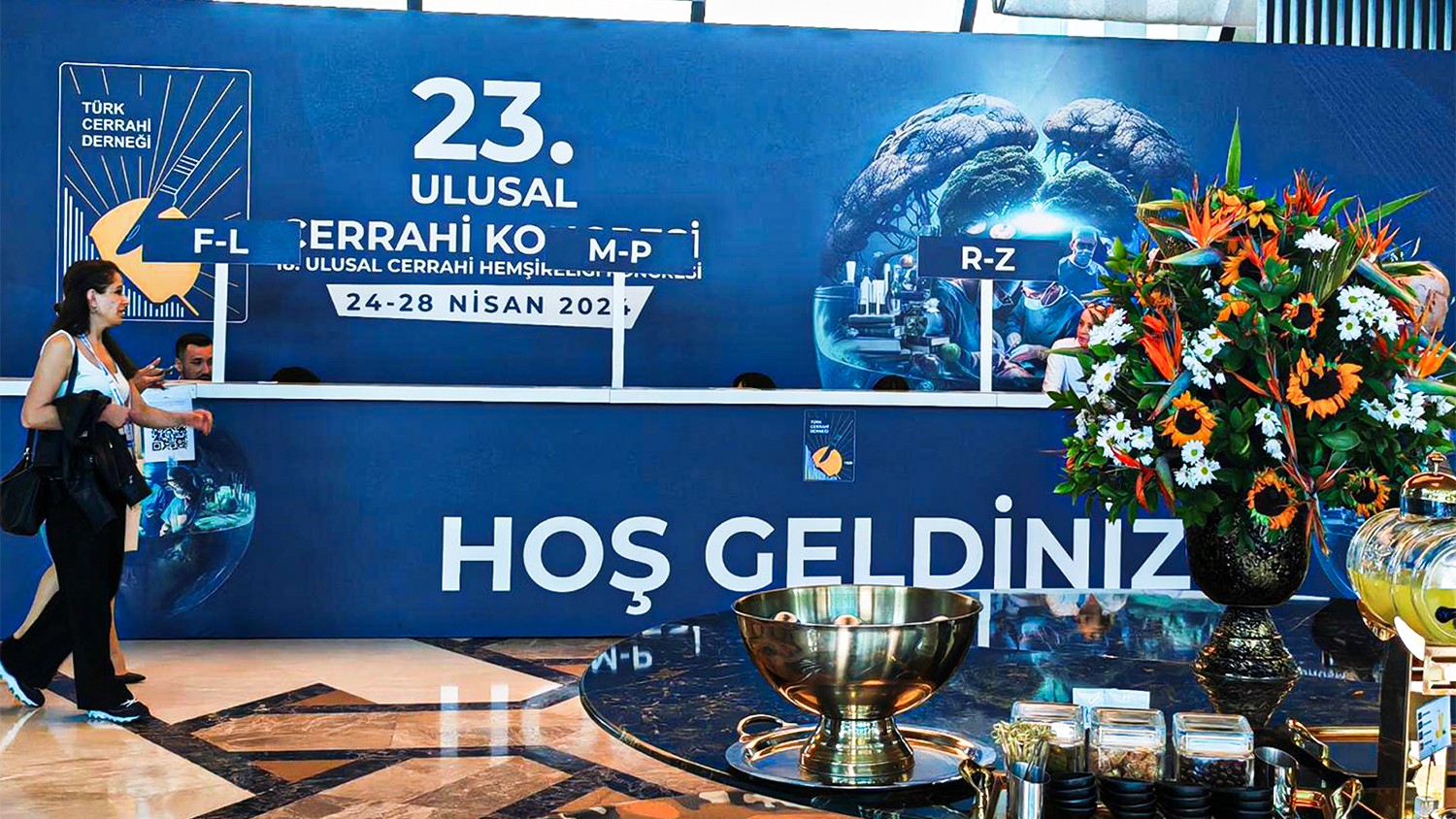 展會(huì)進程丨微(wēi)至參展土(tǔ)耳其第十八屆國(guó)家(jiā)外(wài)科(kē)手術(shù)學術(shù)會(huì)議(yì)第一(yī)天圓滿落幕！